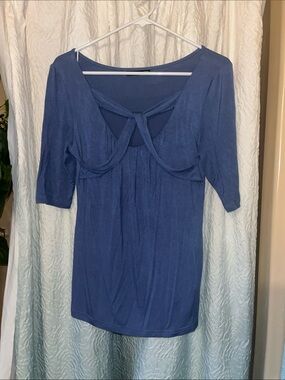 PattyBoutik Blue Scoop Neck Twist-Back Knit Top